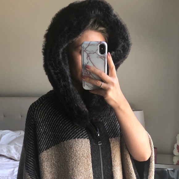 Zara Poncho Coat - Picture 3 of 5